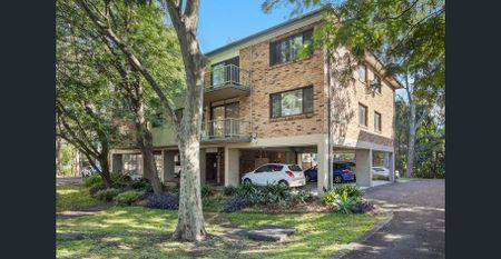 Relaxed Living in a Quiet North Wollongong Pocket - Photo 5