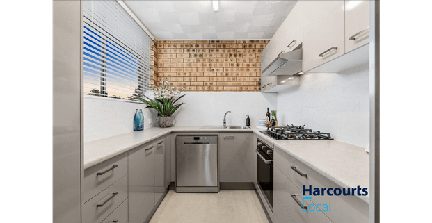 Stylish 2-Bed Unit with Leafy Views in Camp Hill - Photo 1