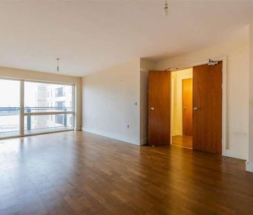 Falcon Drive, Cardiff, CF10 - Photo 3