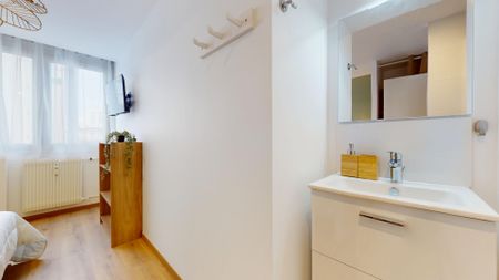 ROBESPIERRE D Colocation 3 chambres à Saint Etienne - Photo 3