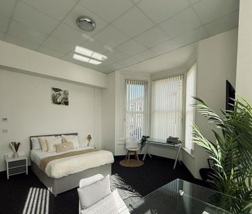 1 bedroom in a house share to rent - Photo 5