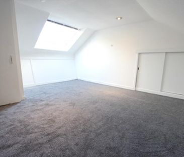 4 bedroom semi-detached house to rent - Photo 3