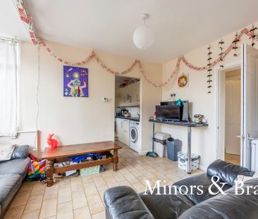 5 bedroom detached house to rent - Photo 1