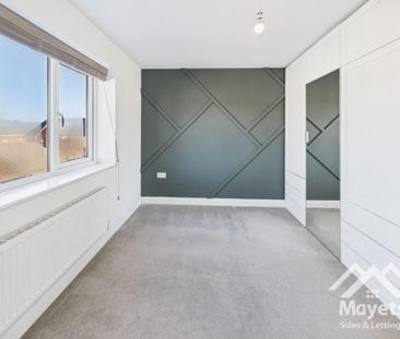 4 bedroom detached house to rent - Photo 3