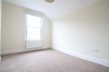 5 bedroom terraced house to rent - Photo 4
