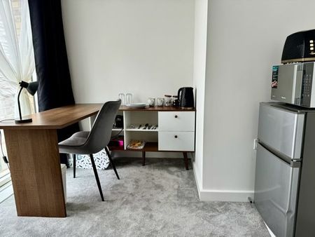 Room in a Shared House, Pegler Square, SE3 - Photo 2