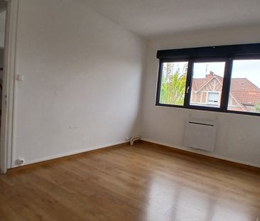 Location Appartement 5 pièces 77m² PECQUENCOURT 59146 - Photo 2