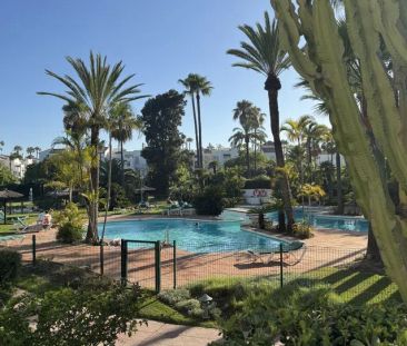 Alquiler de casa o chalet independiente en Carretera de Cádiz s/n - Photo 2