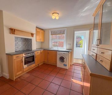 2 bedroom terraced house to rent - Photo 5