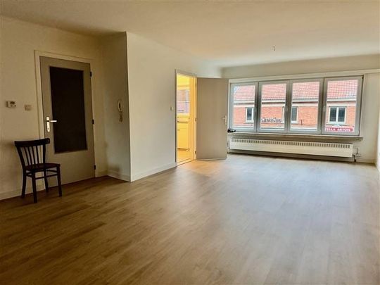 Appartement te huur - Photo 1