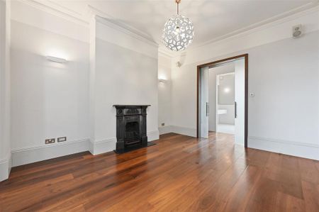 6 bedroom terraced house to rent - Photo 4