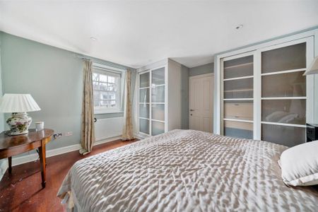 3 bedroom mews to rent - Photo 2