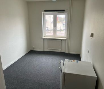 Järnvägsgatan 32 - Photo 2