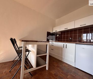 Pronájem bytu 1+kk 27 m2 - Photo 1