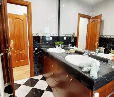Room in a shared 5-bedroom apartment for rent in Delicias. - Foto 3