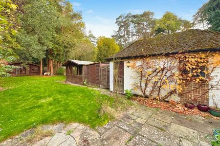 3 bedroom semi-detached house to rent - Photo 5