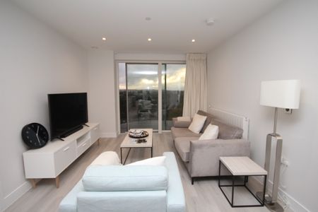 2 Bed Flat, Cairncross House, SE3 - Photo 2