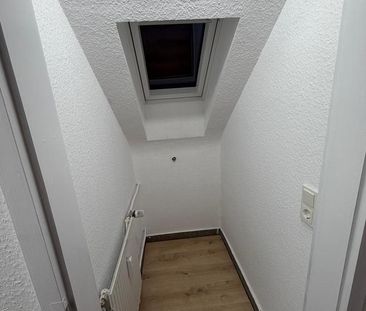Frisch sanierte 62,5 m² DG Wohnung in Friedrichsthal - Photo 2