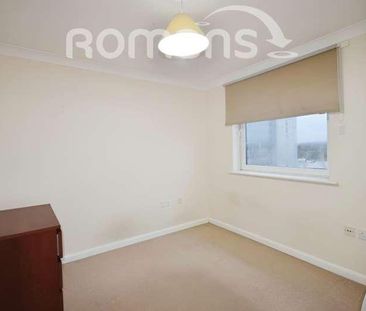 Crown Heights, Basingstoke, RG21 - Photo 4