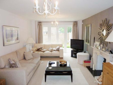 Sherwood Way, Epsom, Surrey, KT19 8GY - Photo 2