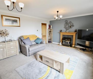 4 bedroom bungalow to rent - Photo 2