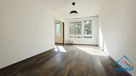 Pronájem nezařízeného 3+1, u Arkád Pankrác, ul. Plamínkové, Praha 4 - Photo 4