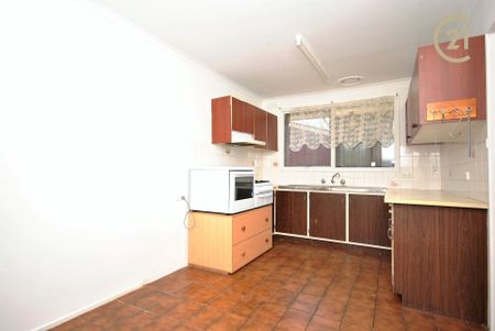 Affordable & Comfortable Living in a Central Location &excl; - Photo 2