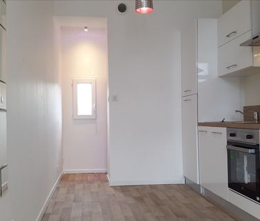 Location Appartement 2 pièces 28m² - Photo 2