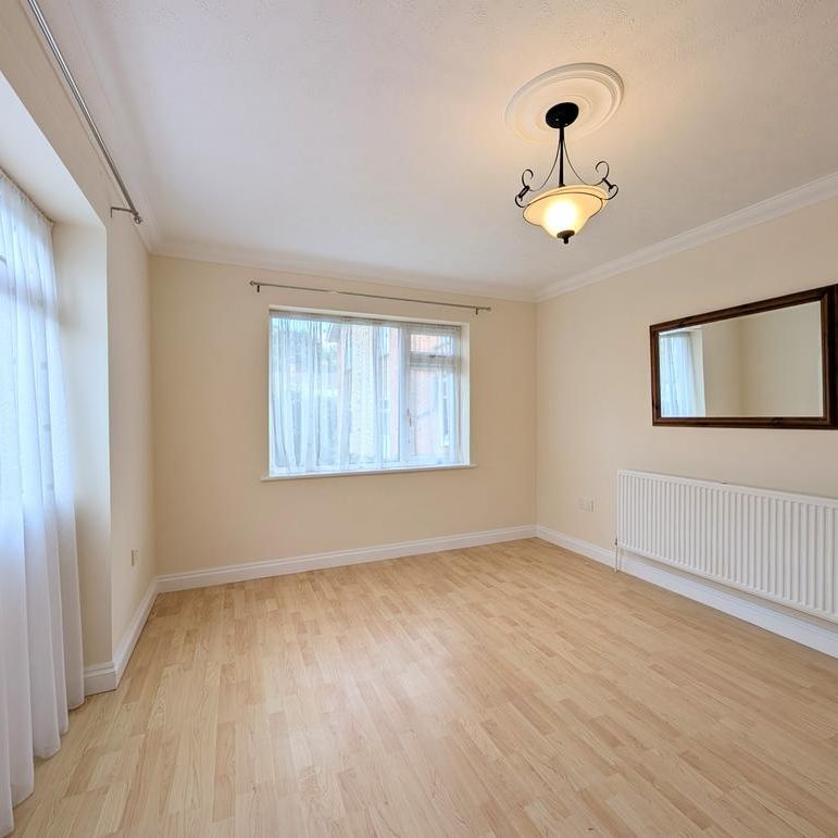 2 bedroom ground floor maisonette to rent - Photo 1