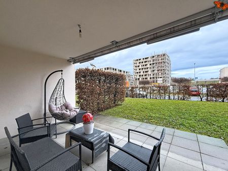 3 ½ ROOMS – With a Terrace! - Photo 3
