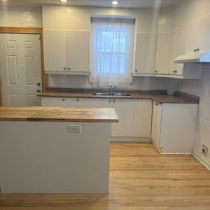 4 ½ lumineux avec grand espace atelier / rangement – Saint-Jérôme - Photo 2