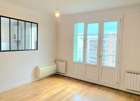 Appartement à louer 3 pièces • Lyon 8 - Photo 2