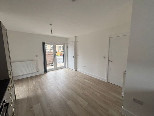 Maple Wood Close, Rotherham, Waverley - Photo 1