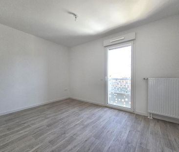 Location Appartement 3 pièces 65m² FLEURY SUR ORNE 14123 - Photo 5
