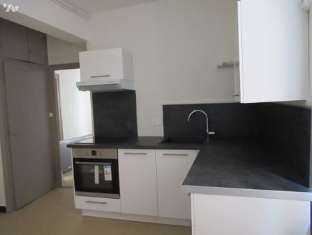 F3 - 7 PLACE DE BEAUNE 71100 CHALON S/SAONE - Photo 3