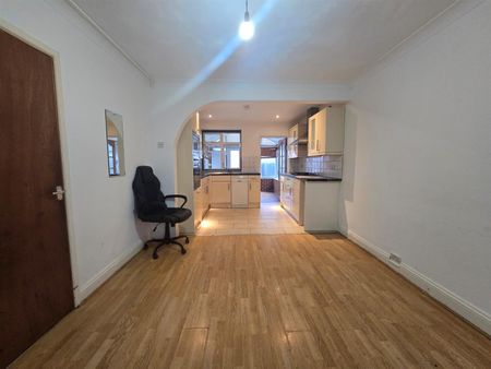 Normans Mead, London NW10 - Photo 2