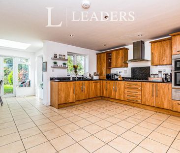 4 bedroom house to rent - Photo 6
