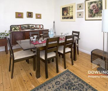 Spacious & Versatile Unit in the Heart of Mayfield - Photo 3