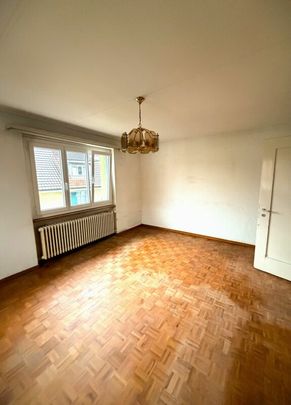 Helle 4- Zimmerwohnung im Zentrum von Dietikon - Photo 1