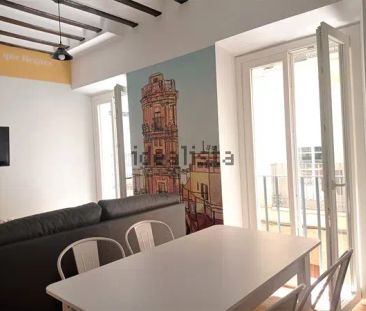 Alquiler de piso en Calle Sopranis - Photo 1