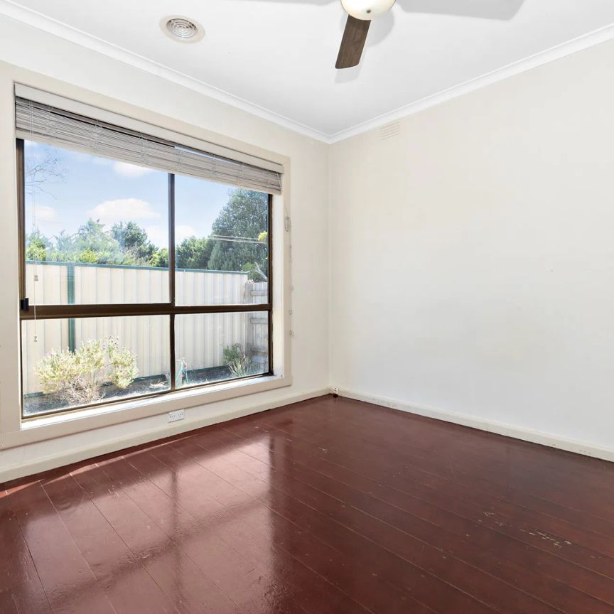 16 Barkly Street, Cranbourne. - Photo 1