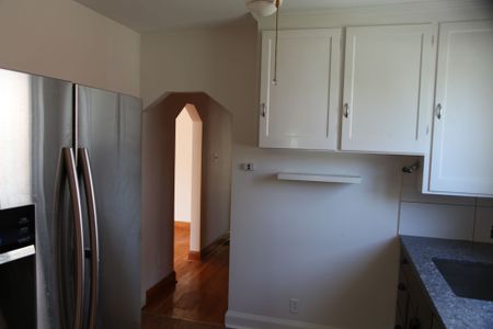 For Lease - 16 Clairlea Crescent, Toronto, Ontario - Photo 5