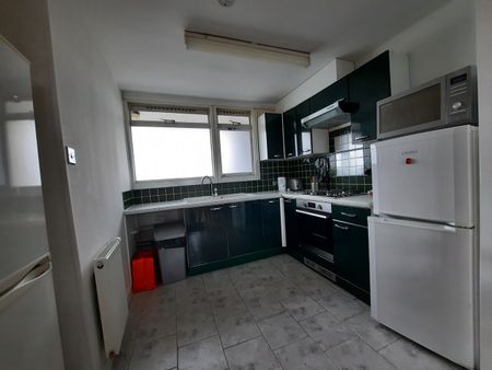 3 Bed Maisonette, Maskelyne Close, SW11 - Photo 5