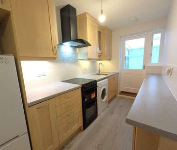 Woking, Surrey, GU21 - Photo 5