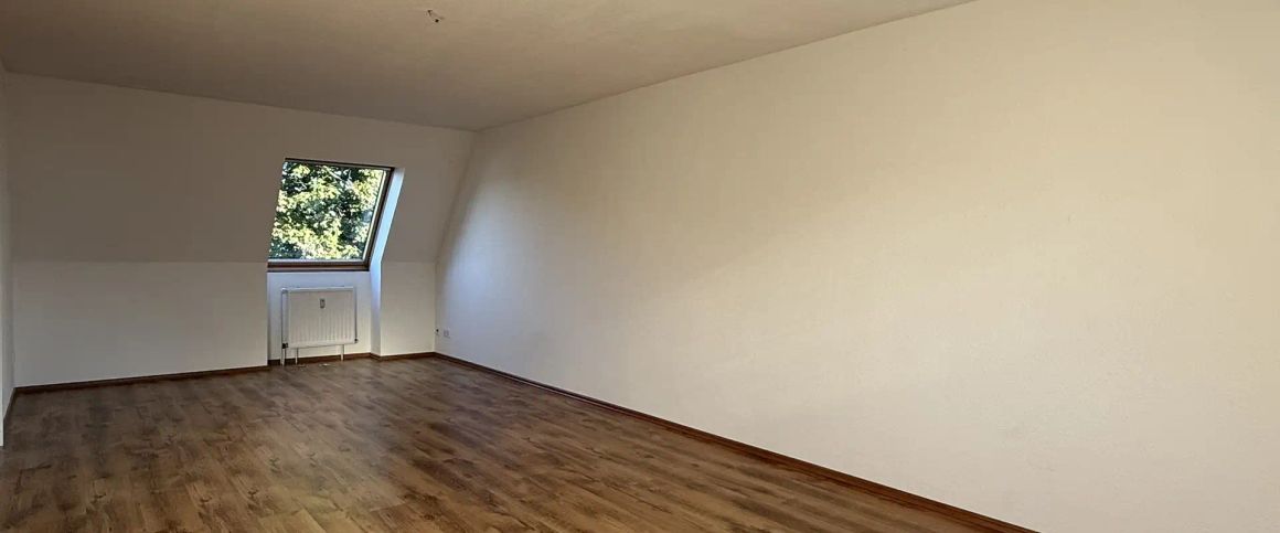 WBS ERFORDERLICH! SCHÖNE 2-ZIMMERWOHNUNG IM DACHGESCHOSS IN WUPPERTAL-NORDSTADT - Foto 1