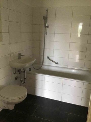 Jetzt schnell sein! Neu sanierte 4-Raumwohnung in Leuben! - Foto 3