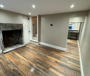 2 bedroom terraced house to rent - Photo 4