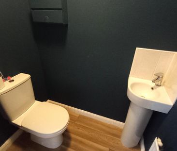 3 bedroom property to rent - Photo 6