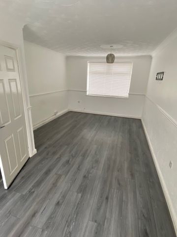 Lingford Close, Liverpool - Photo 3