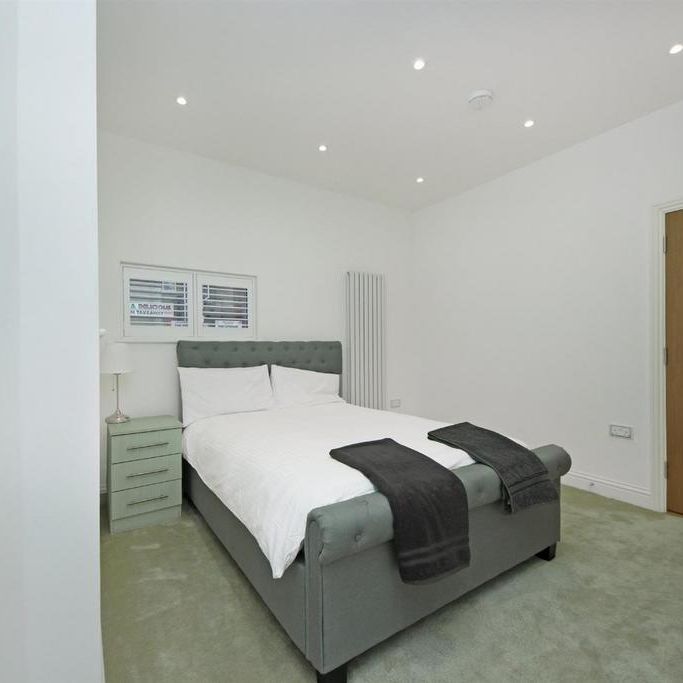 3 bedroom apartment to rent - Photo 1